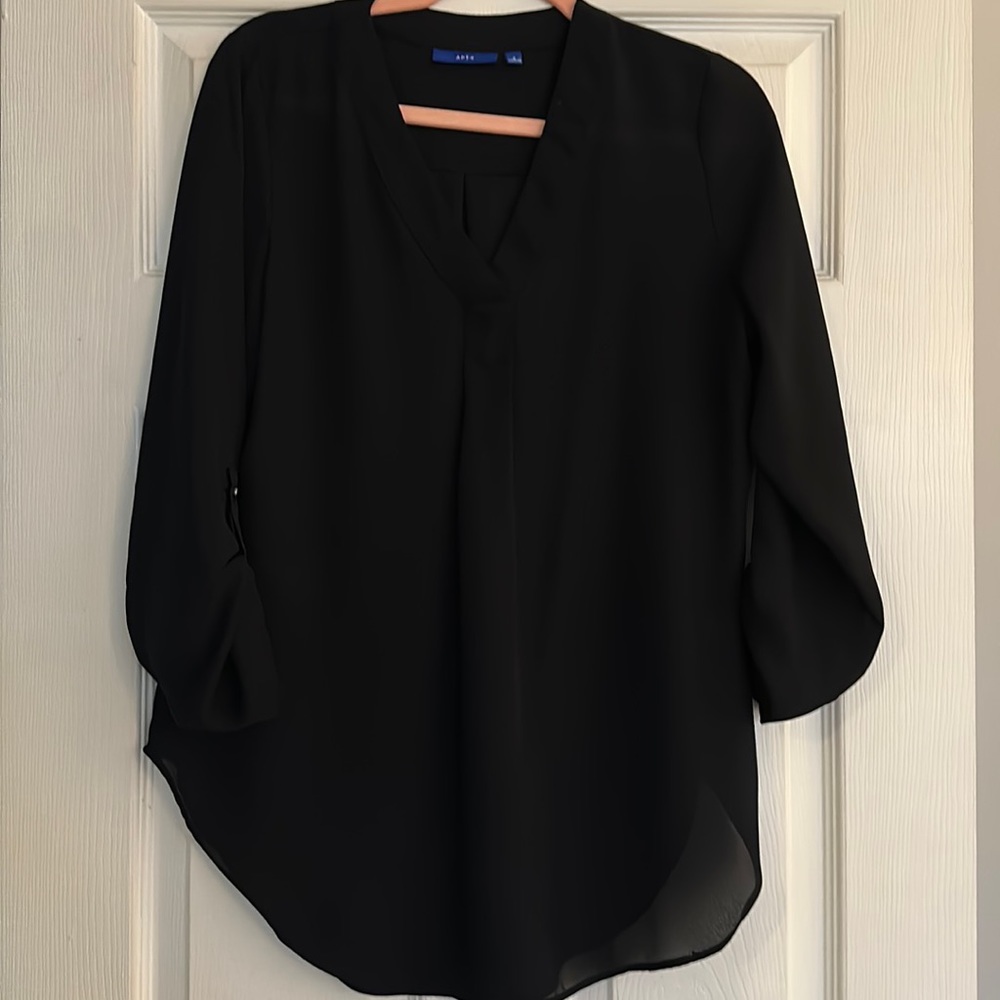 💕🌈💕 Apt 9 Women’s Sheet Long Blouse in Black